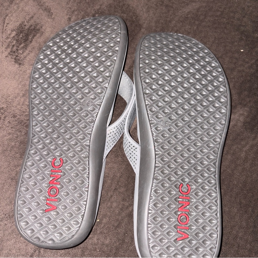 Size 7.5  VIONIC ORTHAHEEL Women's '340 Tiders' Thong Sandals ~Rhinestone Detail
